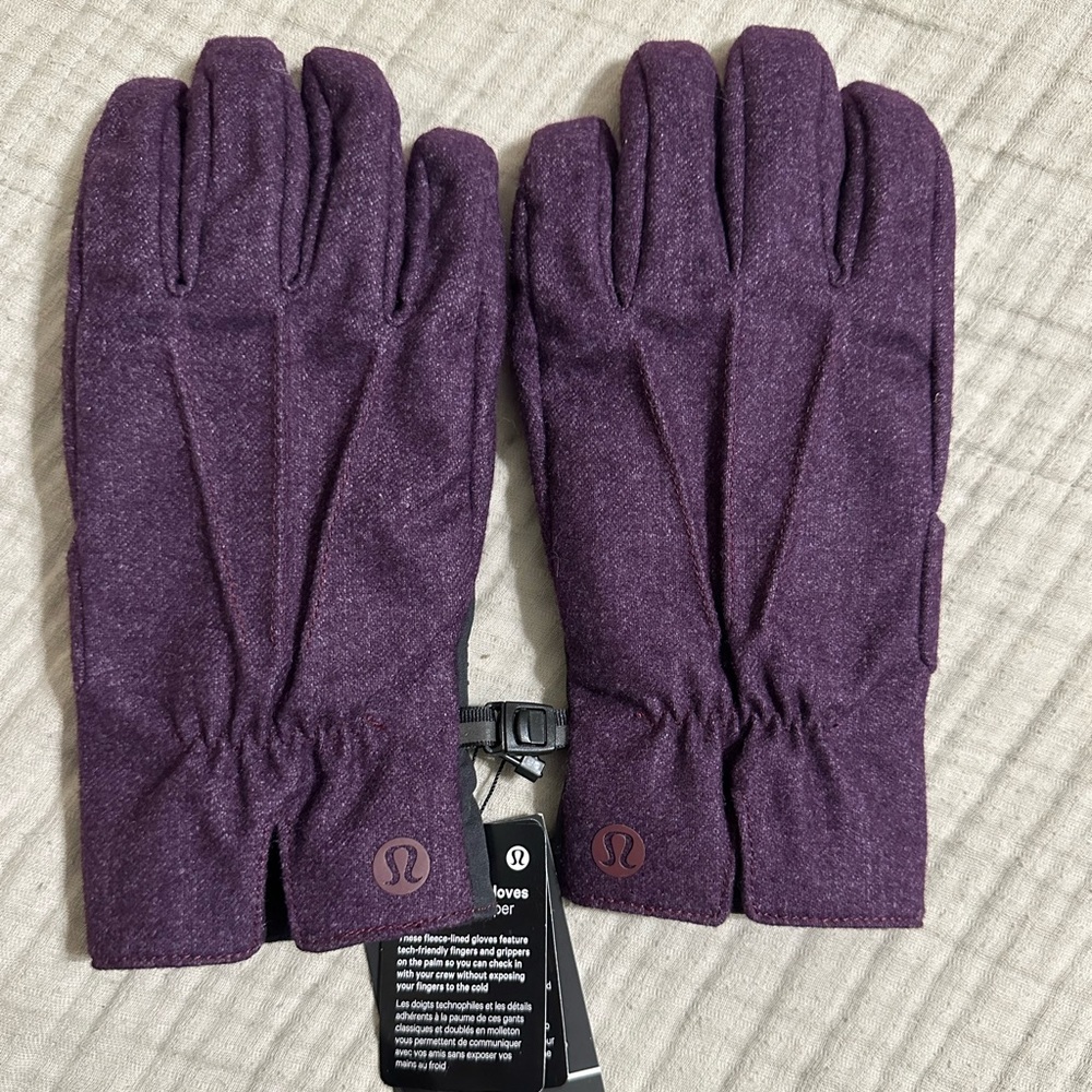 NWT Lululemon City Keeper Gloves Size L/XL